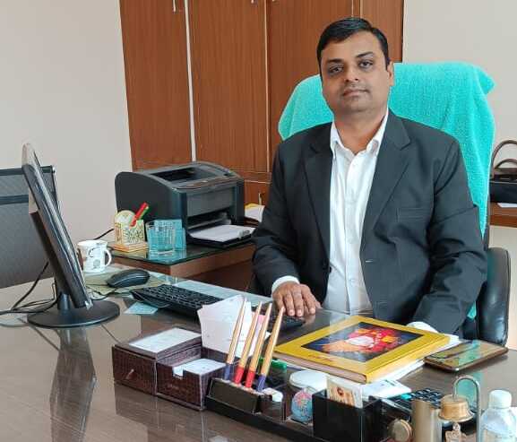 Dr. Kshitij Agarwal